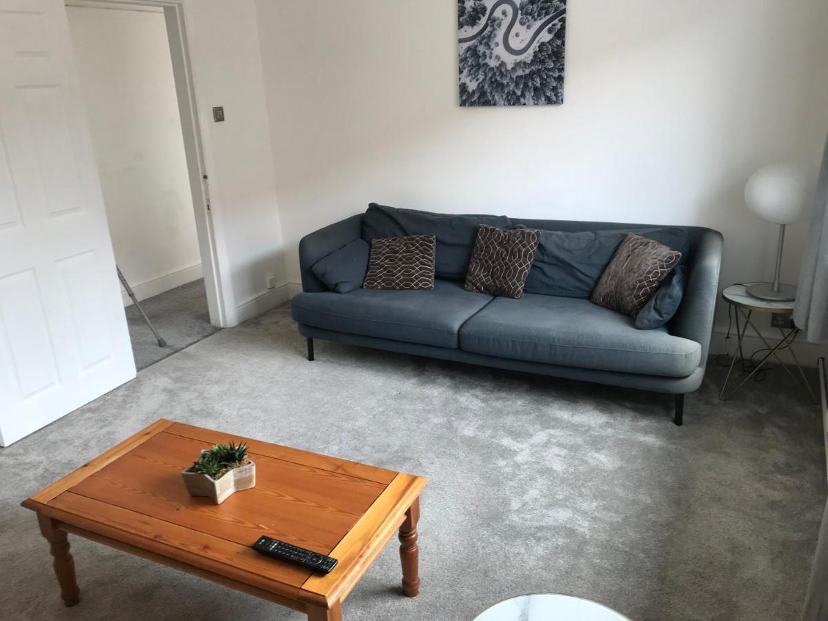 4 Bedroom Property Which Sleeps 8 Very Close To The Harry Potter Studio And Watford Junction Екстер'єр фото